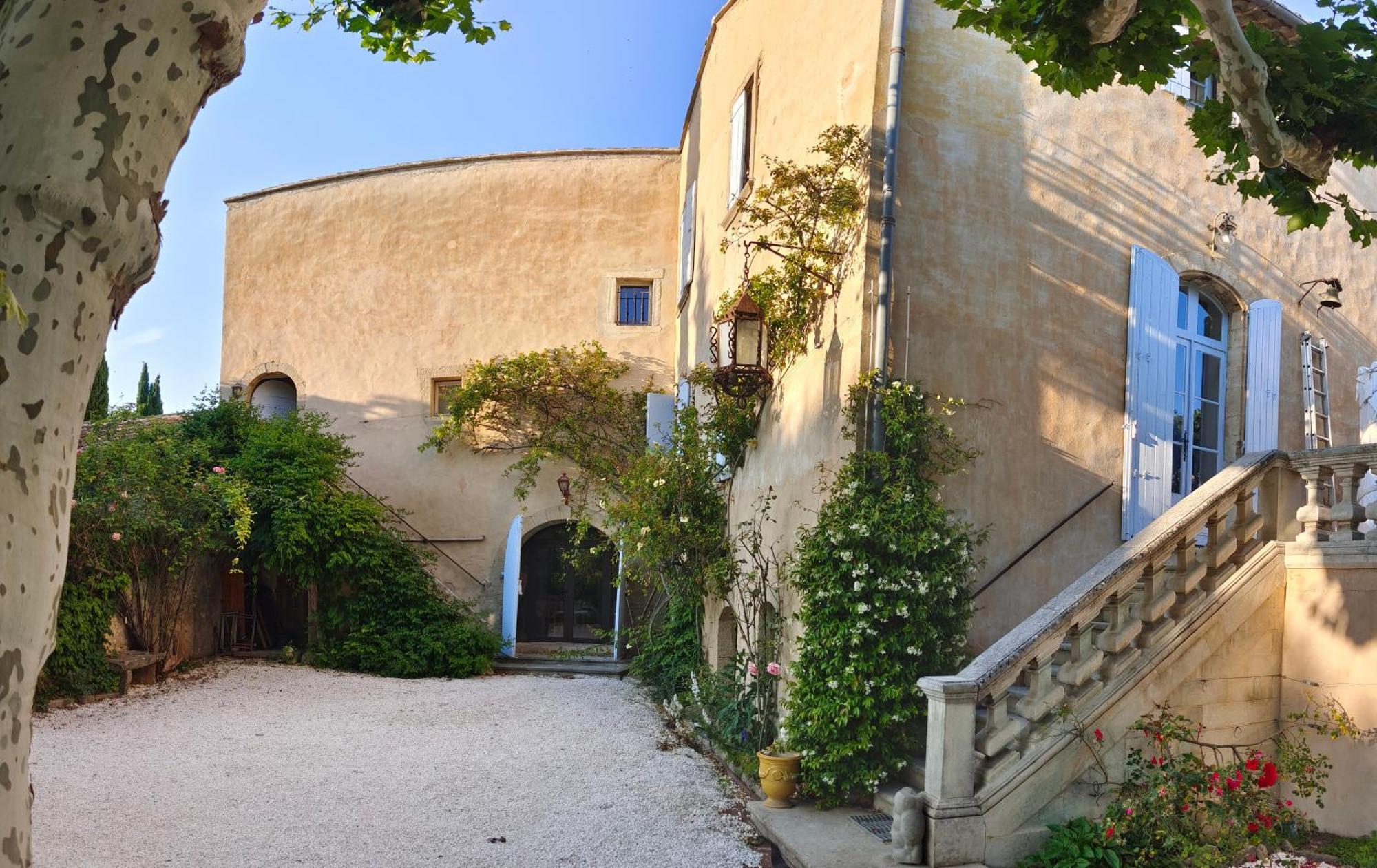 Rue Du Chateau A Cabrieres D'Avignon Bed & Breakfast ภายนอก รูปภาพ