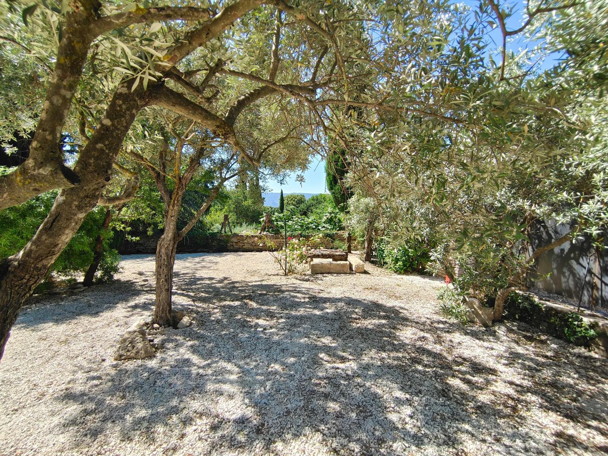 Rue Du Chateau A Cabrieres D'Avignon Bed & Breakfast ภายนอก รูปภาพ