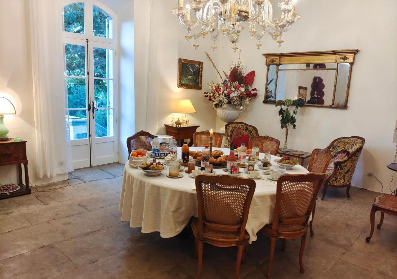 Rue Du Chateau A Cabrieres D'Avignon Bed & Breakfast ภายนอก รูปภาพ