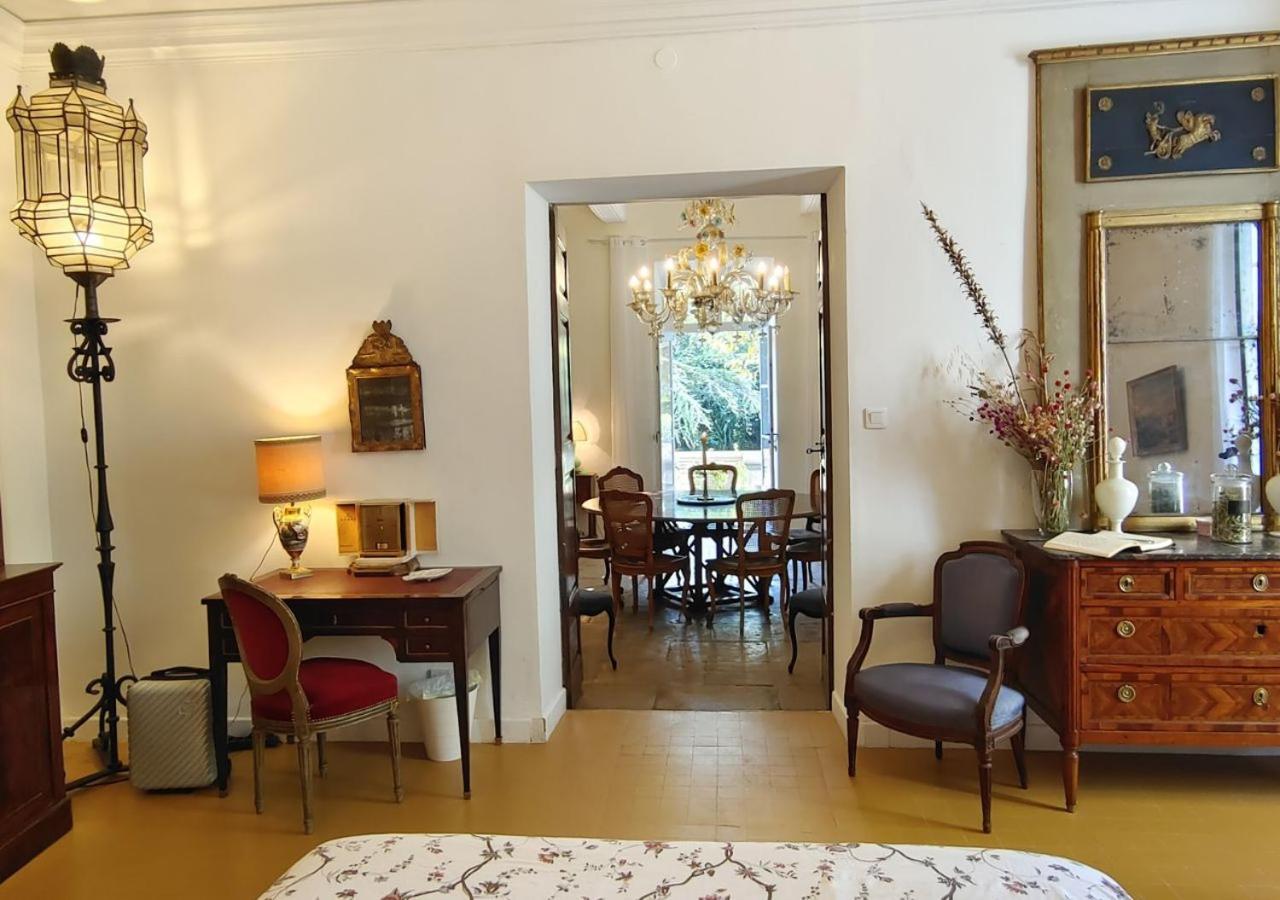 Rue Du Chateau A Cabrieres D'Avignon Bed & Breakfast ภายนอก รูปภาพ