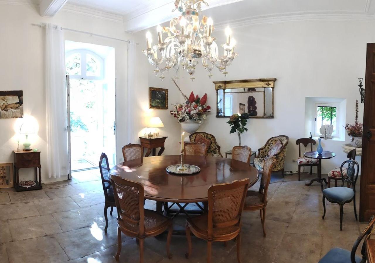 Rue Du Chateau A Cabrieres D'Avignon Bed & Breakfast ภายนอก รูปภาพ