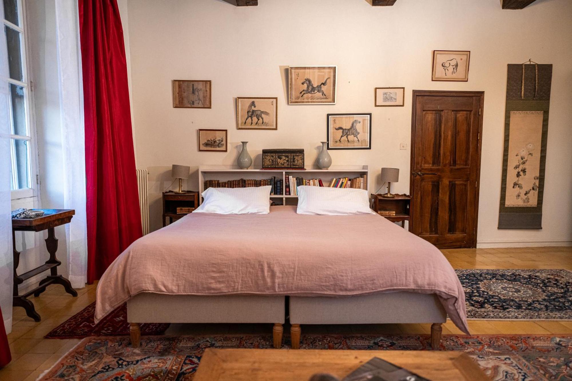 Rue Du Chateau A Cabrieres D'Avignon Bed & Breakfast ภายนอก รูปภาพ